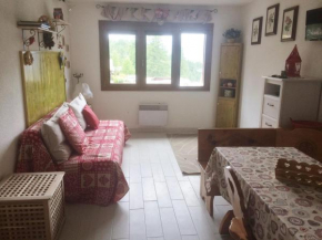 Studio cosy sur les pistes à Montgenèvre - 4 personnes, lave-linge, animaux acceptés - FR-1-445-55